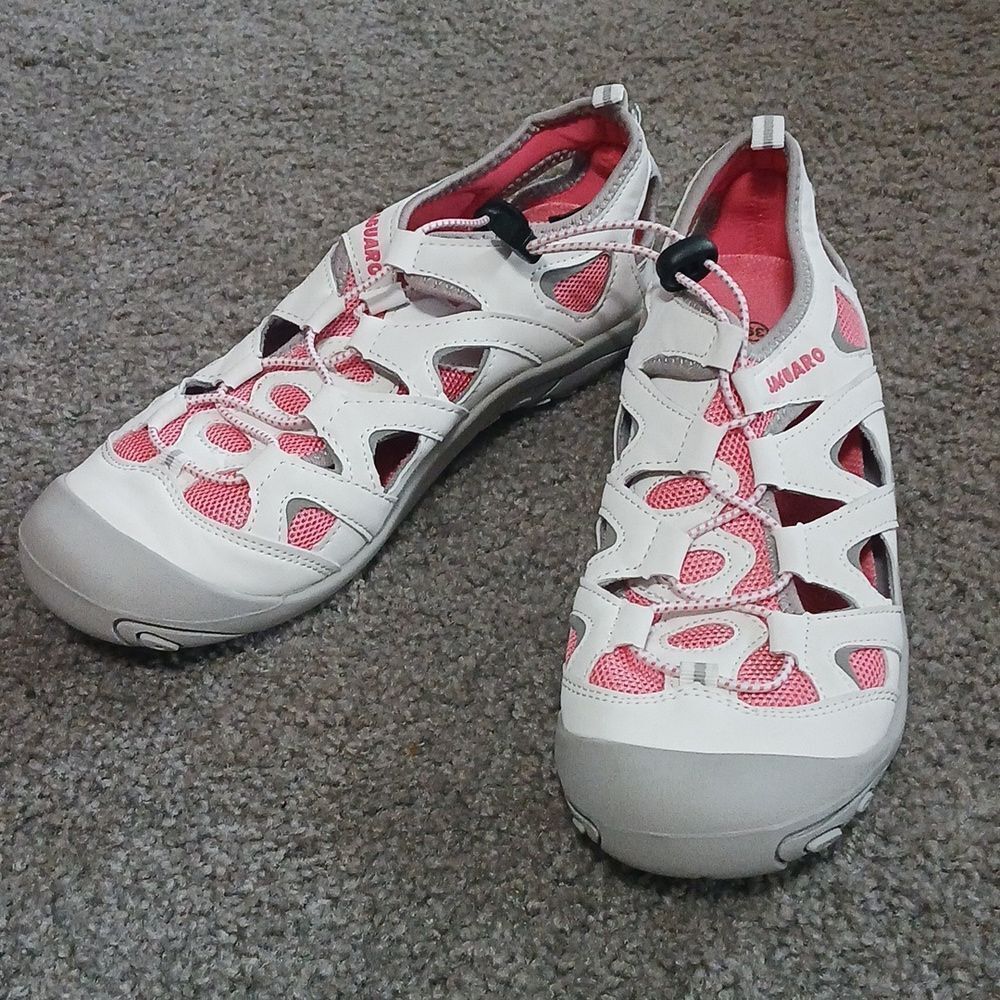 SAGUARO Women's White Hiking Trail Water Sport Sandals Shoes Sz 39  NWOT